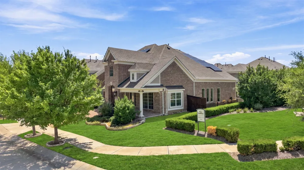 1317 Mary Horn Drive Aubrey, TX 76227
