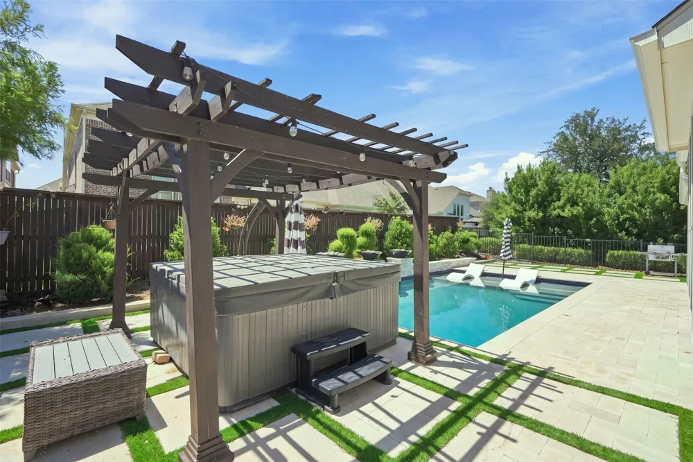 1317 Mary Horn Drive Aubrey, TX 76227