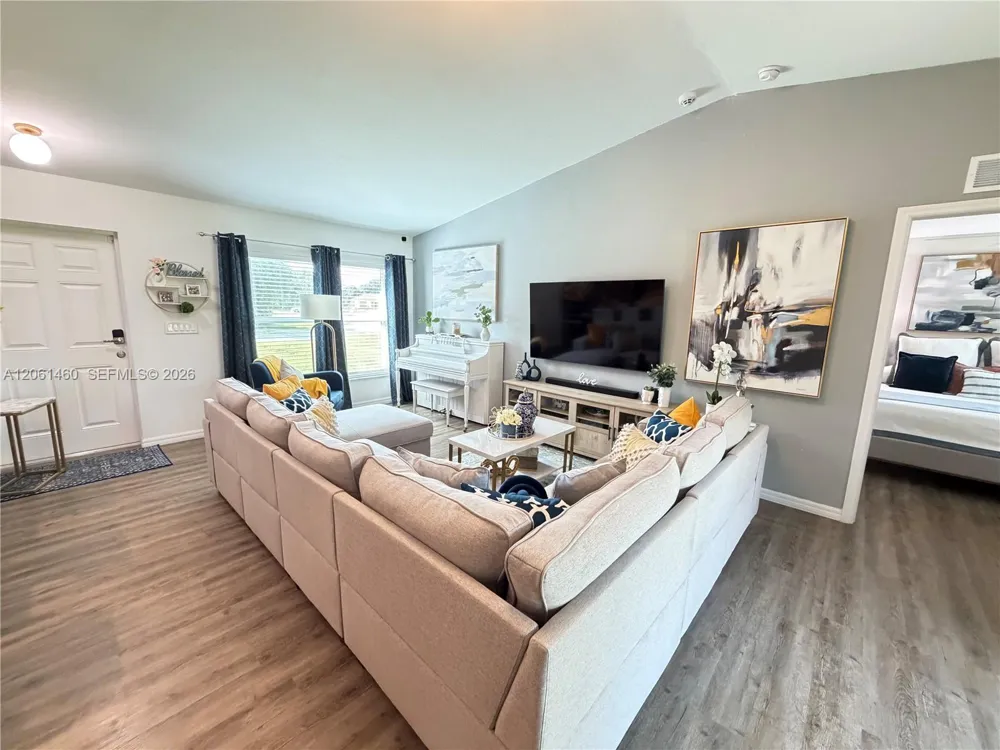 3006 Base Ct La Belle, FL 33935