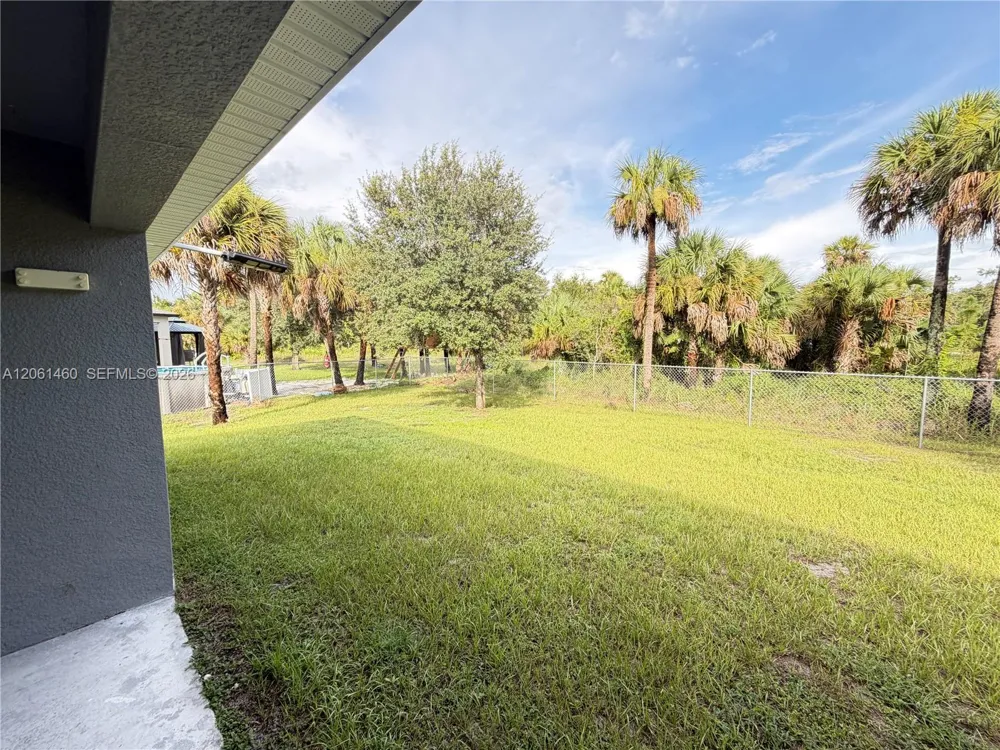 3006 Base Ct La Belle, FL 33935