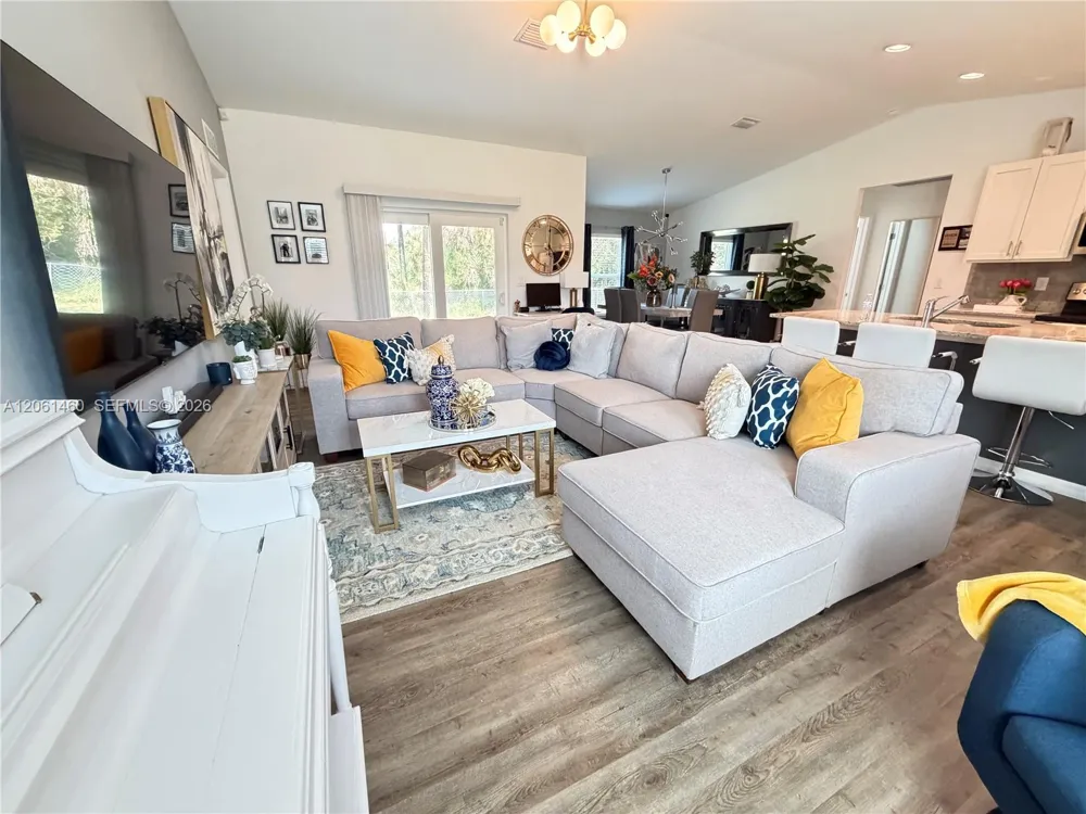 3006 Base Ct La Belle, FL 33935