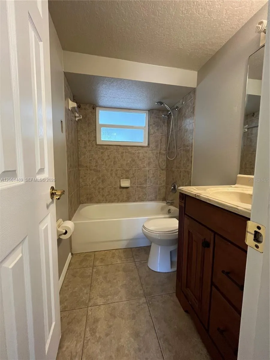 7407 UNIVERSITY DRIVE Hudson, FL 34667