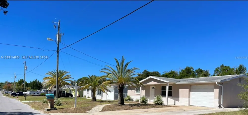 7407 UNIVERSITY DRIVE Hudson, FL 34667