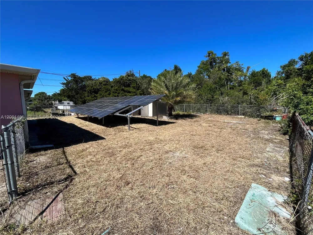 7407 UNIVERSITY DRIVE Hudson, FL 34667