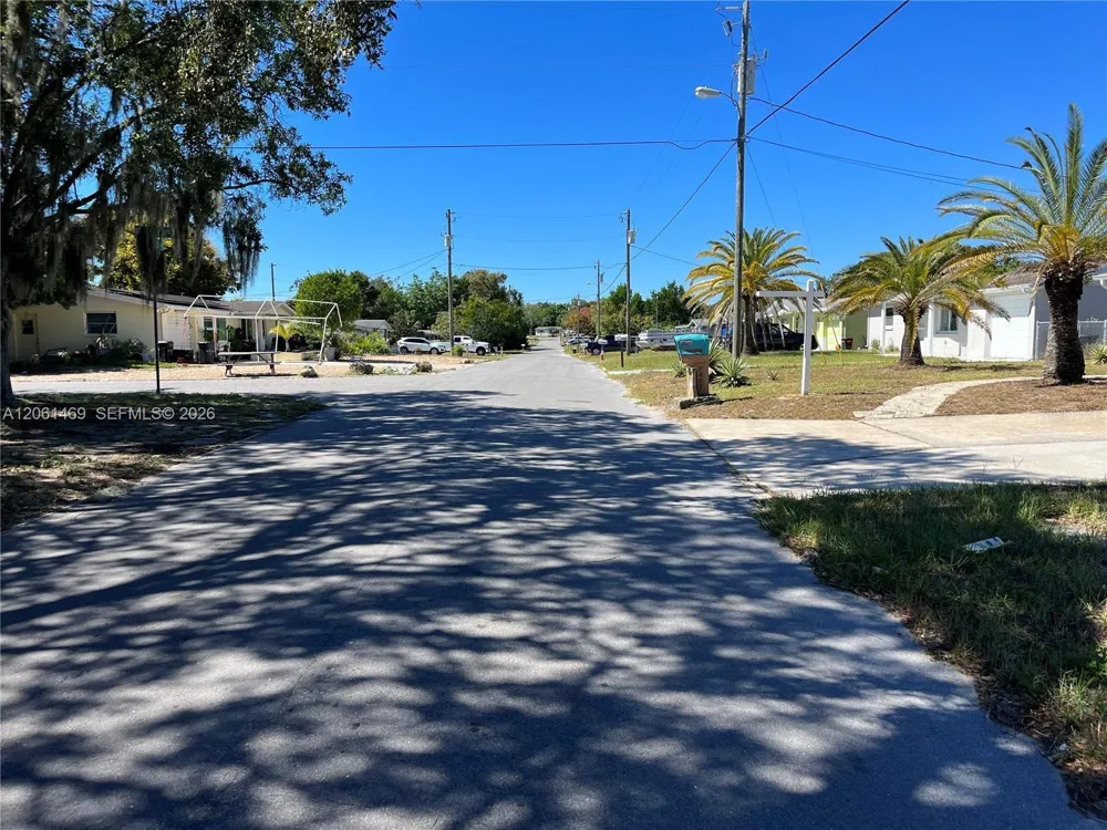 7407 UNIVERSITY DRIVE Hudson, FL 34667