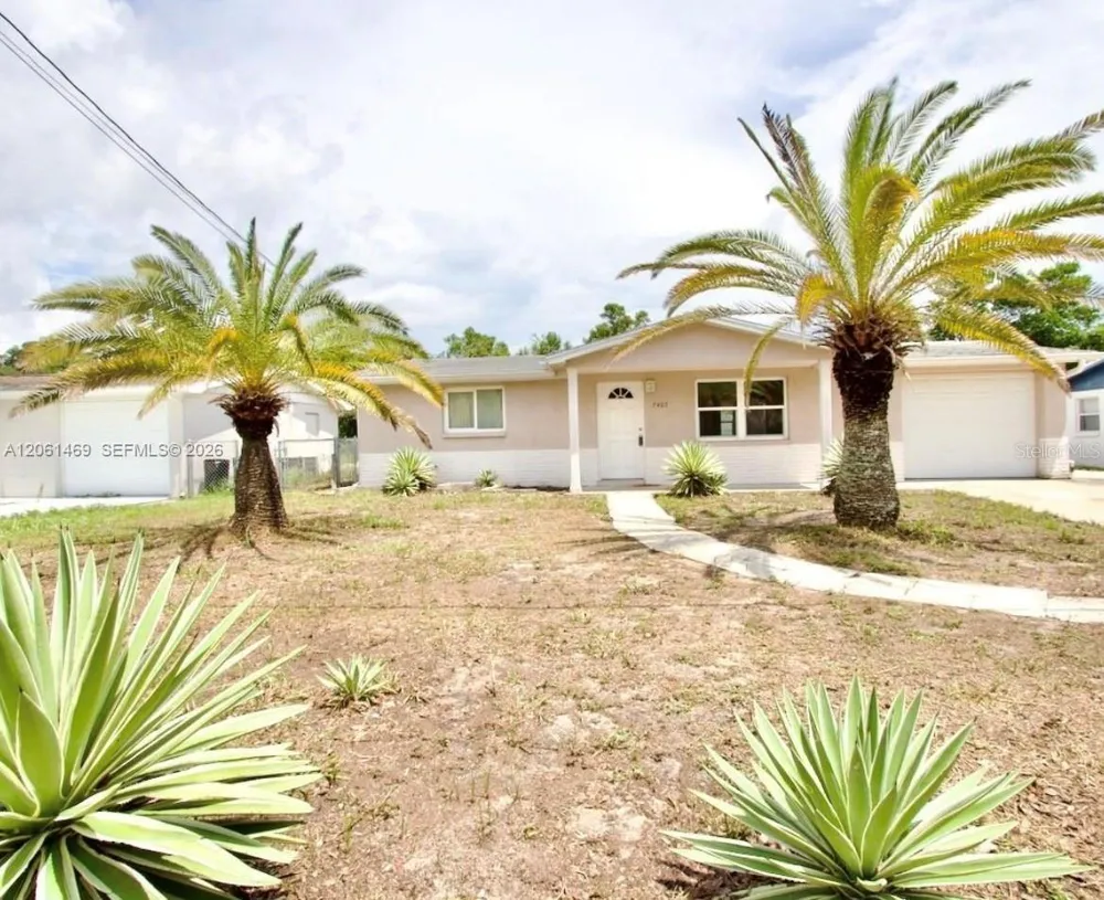 7407 UNIVERSITY DRIVE Hudson, FL 34667