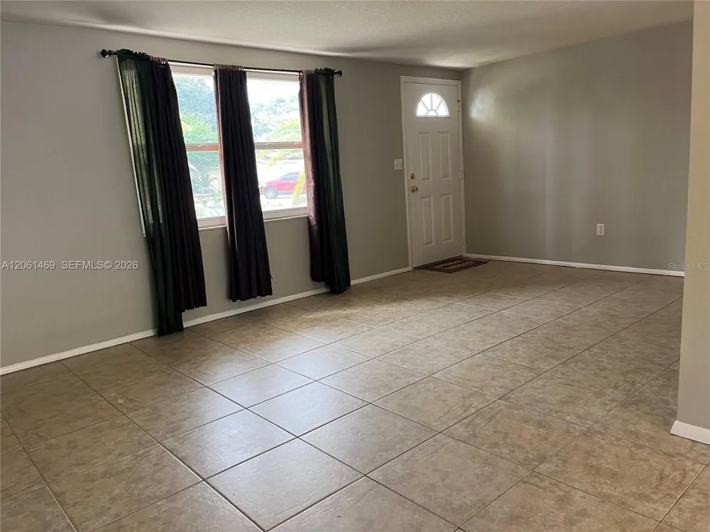 7407 UNIVERSITY DRIVE Hudson, FL 34667
