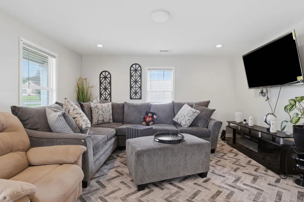 738 Belfast St Lewisburg, TN 37091