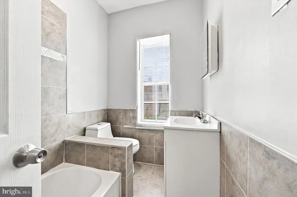 1723 53RD STREET Philadelphia, PA 19131