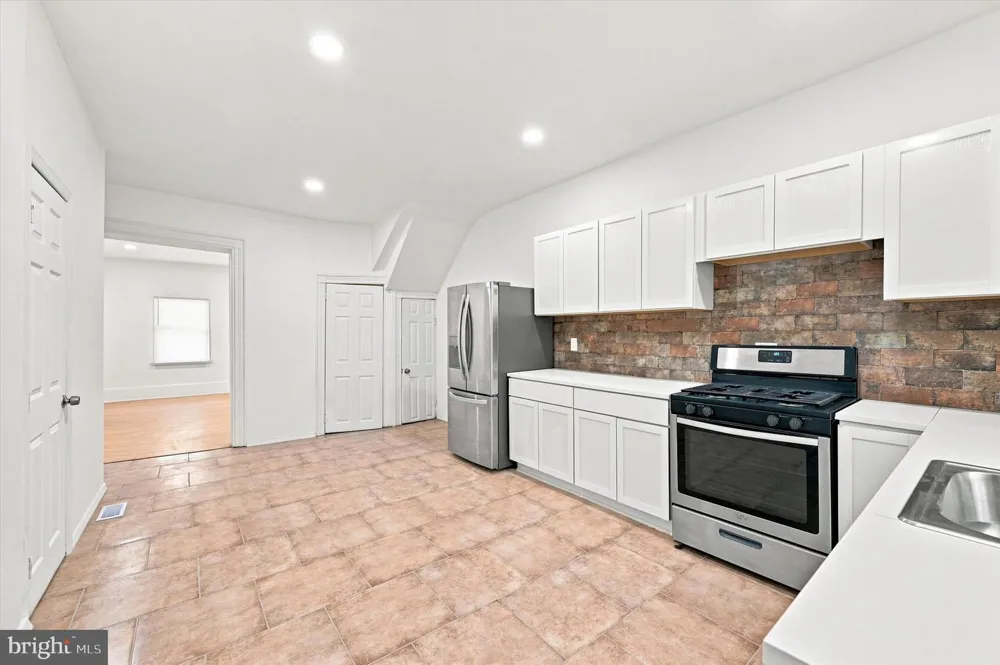 1723 53RD STREET Philadelphia, PA 19131