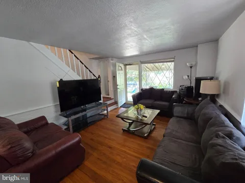 300 SPRINGTON ROAD