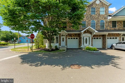9 PERRY L DREW PLACE
