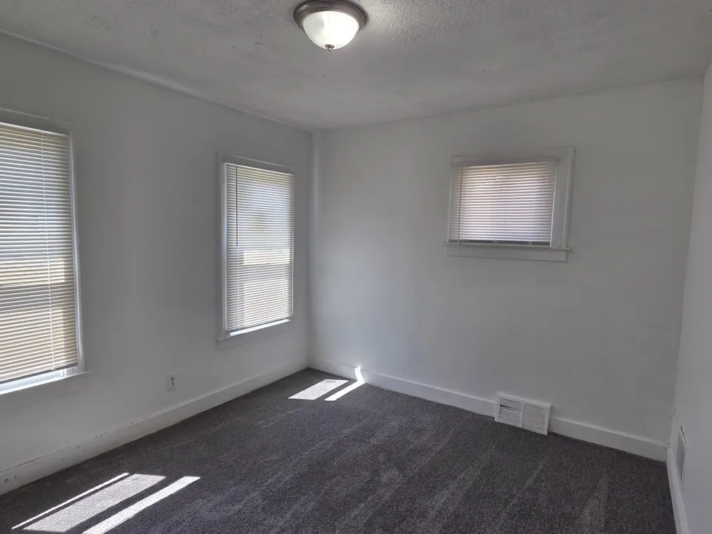 15757 Pinehurst Street Detroit, MI 48238