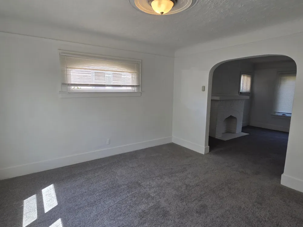 15757 Pinehurst Street Detroit, MI 48238