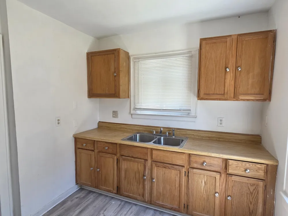15757 Pinehurst Street Detroit, MI 48238