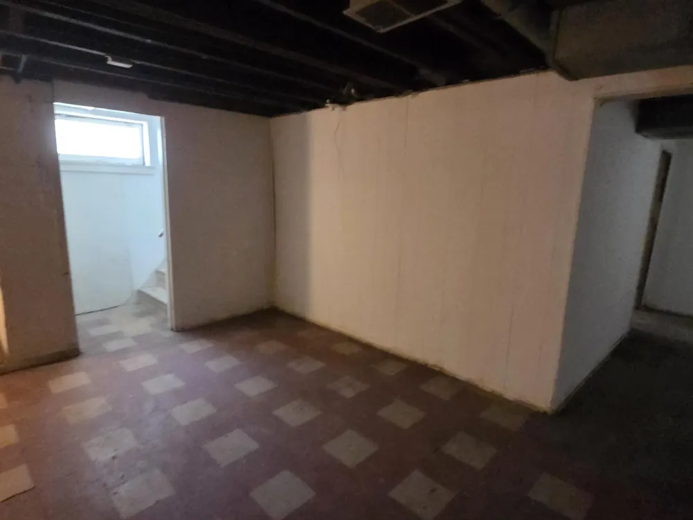 15757 Pinehurst Street Detroit, MI 48238