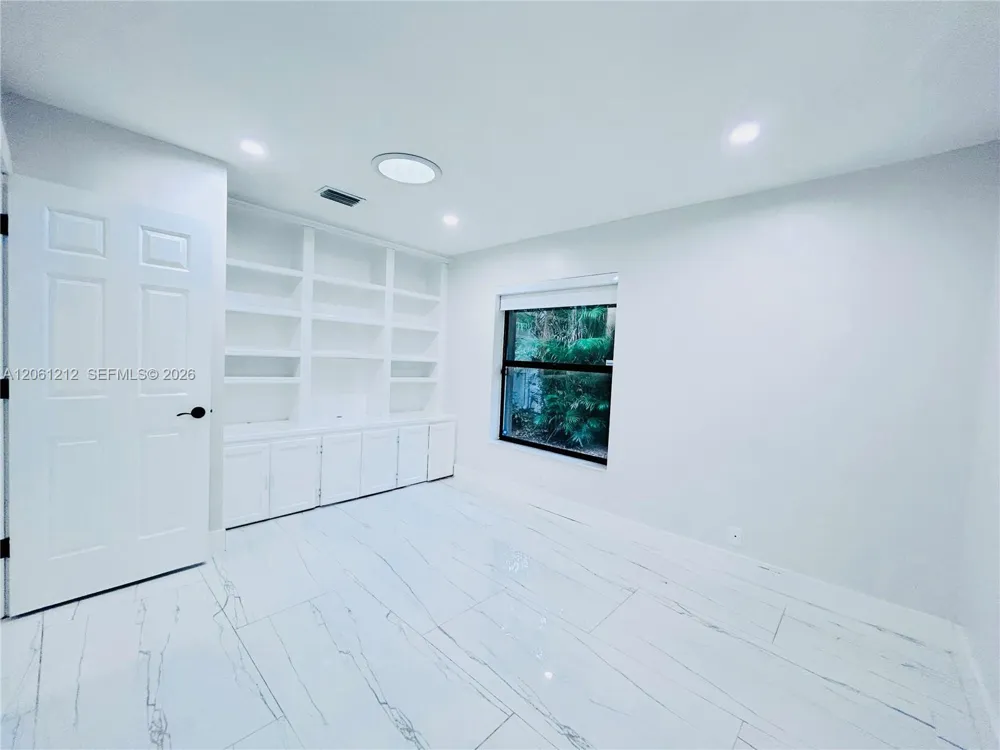 2560 Calamondin Cir Coconut Creek, FL 33063