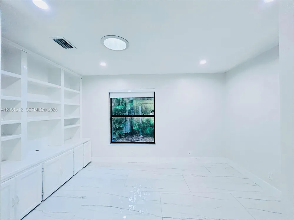 2560 Calamondin Cir Coconut Creek, FL 33063