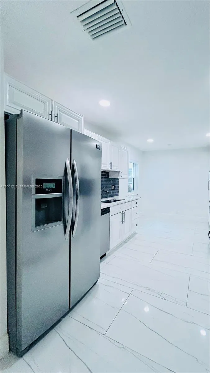 2560 Calamondin Cir Coconut Creek, FL 33063
