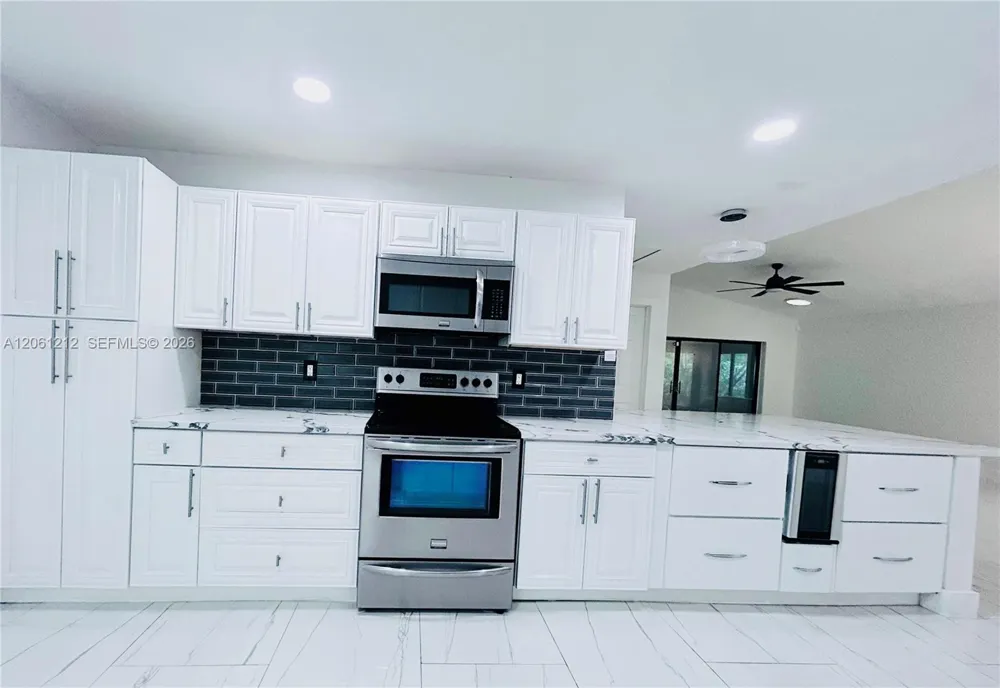 2560 Calamondin Cir Coconut Creek, FL 33063