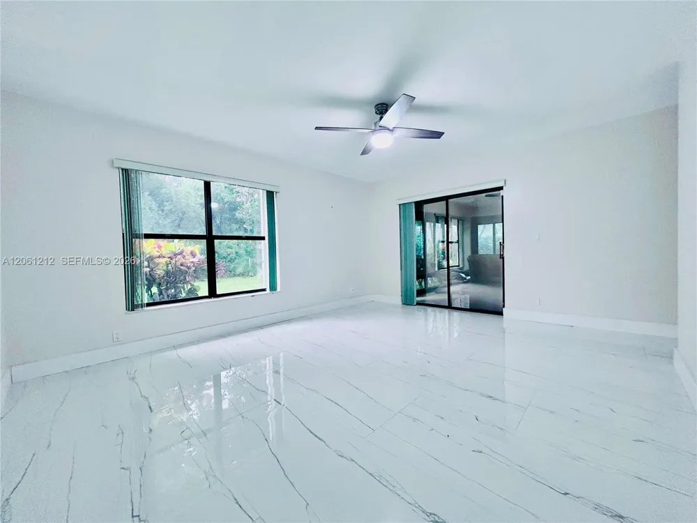 2560 Calamondin Cir Coconut Creek, FL 33063