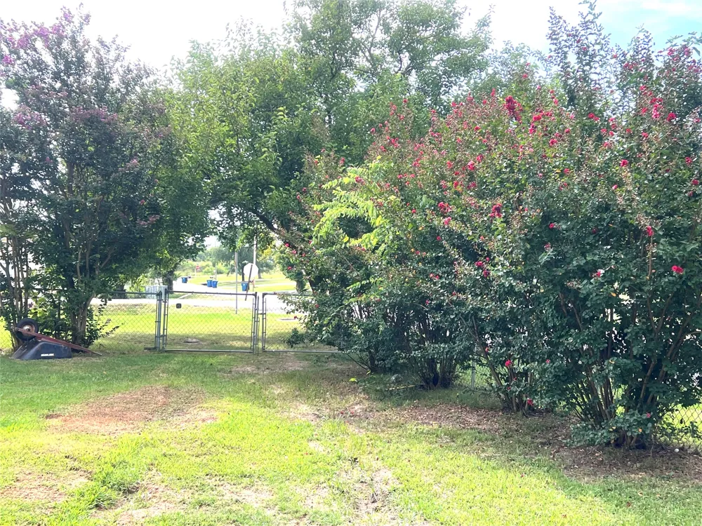 1101 B McAlester, OK 74501