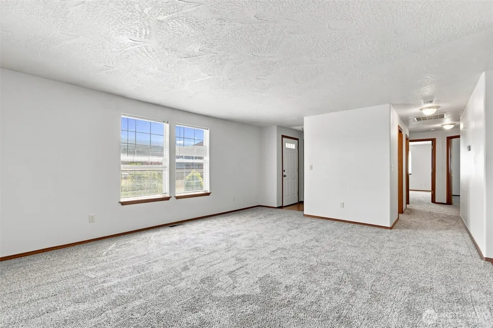 106 Mission Kelso, WA 98626