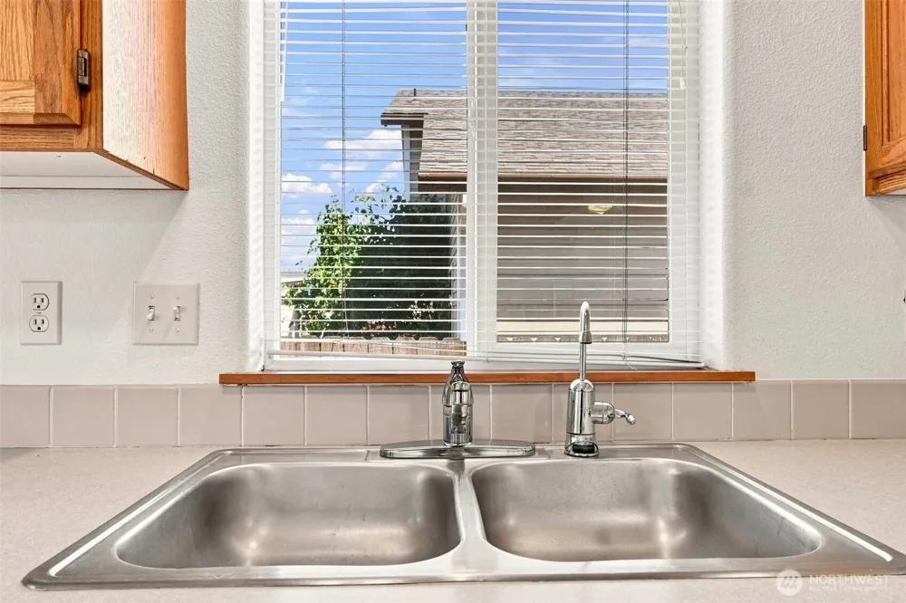 106 Mission Kelso, WA 98626