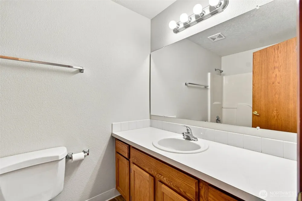 106 Mission Kelso, WA 98626
