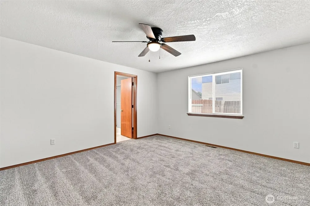 106 Mission Kelso, WA 98626