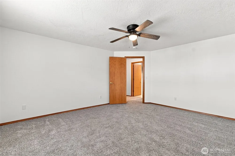 106 Mission Kelso, WA 98626