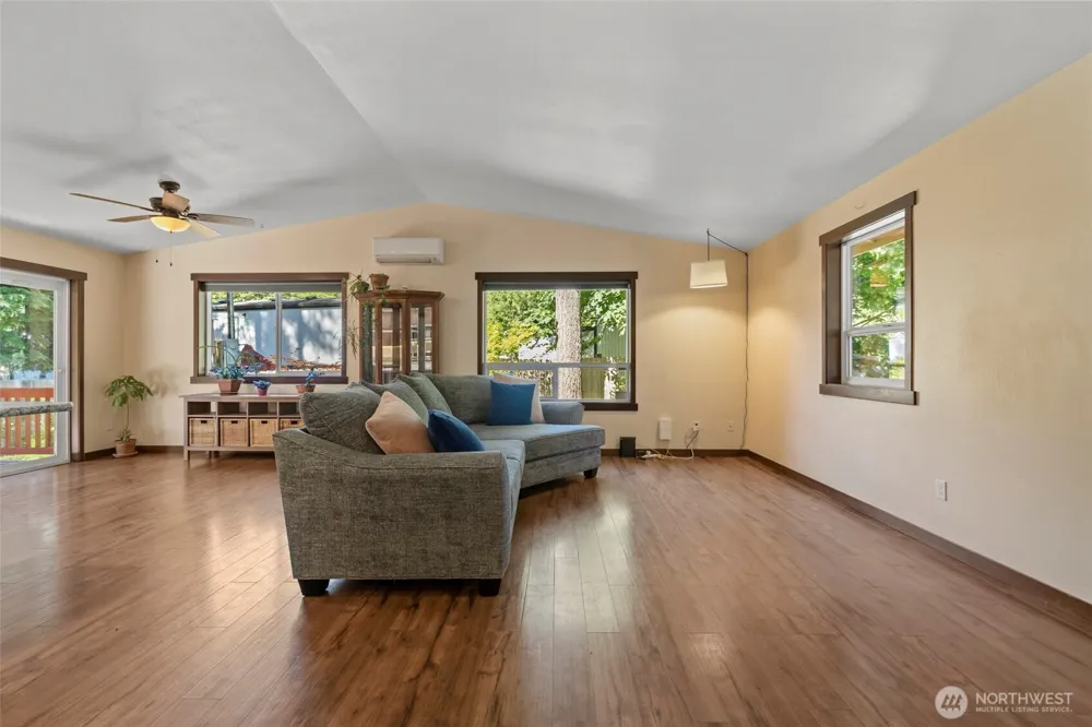 44303 Pine Road Gold Bar, WA 98251