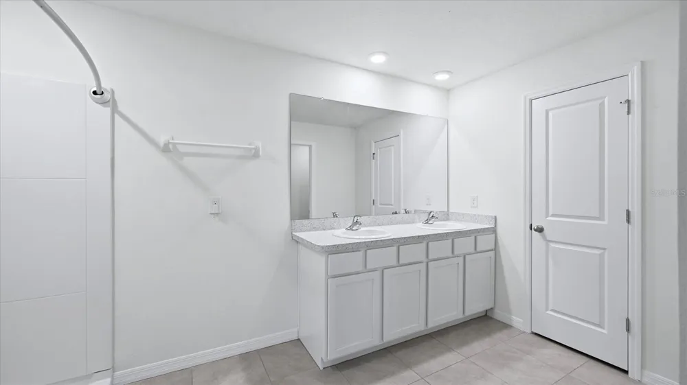3015 GREAT ABACO WAY Bradenton, FL 34208