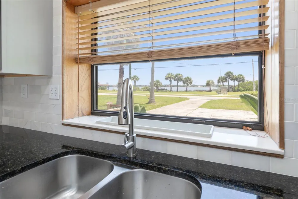 504 RIVERSIDE DRIVE Holly Hill, FL 32117