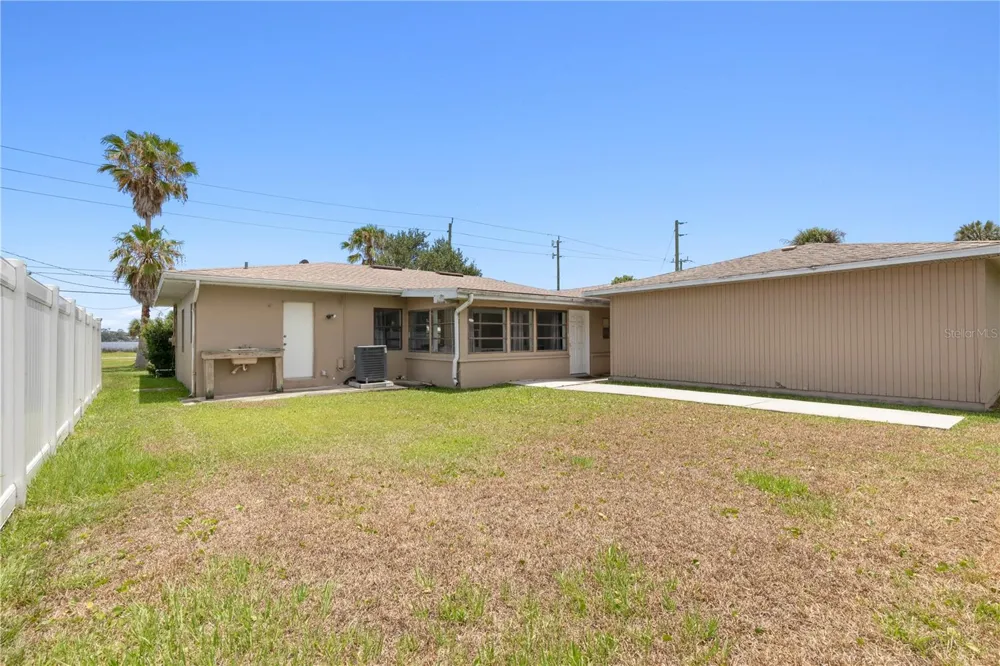 504 RIVERSIDE DRIVE Holly Hill, FL 32117