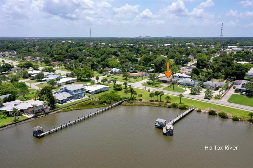 504 RIVERSIDE DRIVE Holly Hill, FL 32117