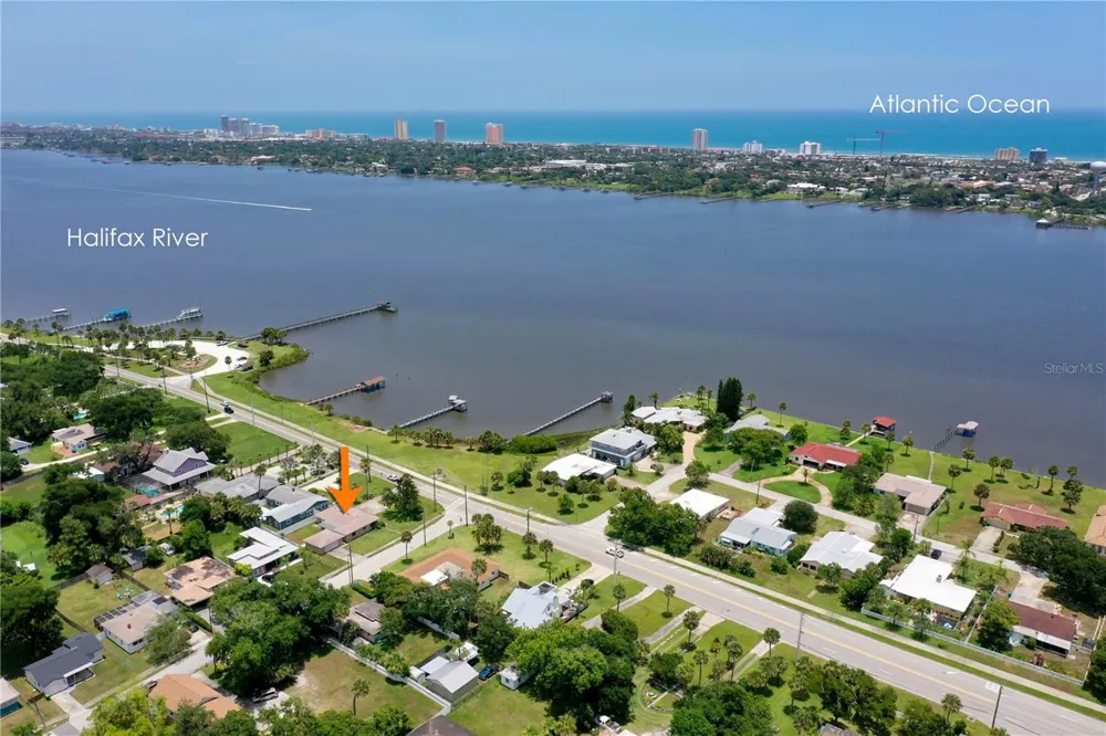 504 RIVERSIDE DRIVE Holly Hill, FL 32117