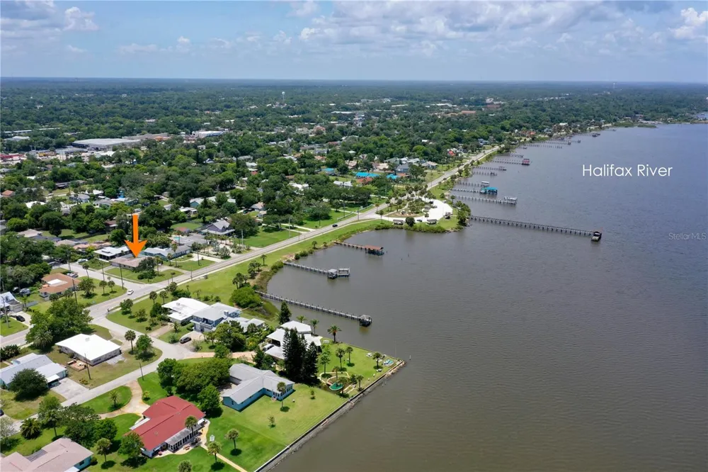 504 RIVERSIDE DRIVE Holly Hill, FL 32117