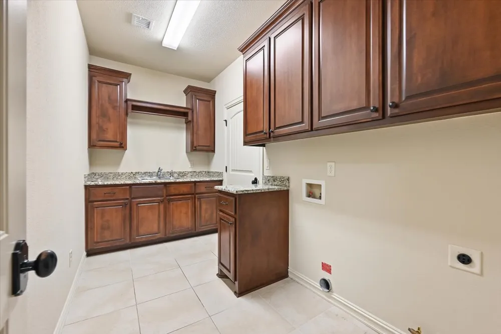 9669 E 107th Street Tulsa, OK 74133