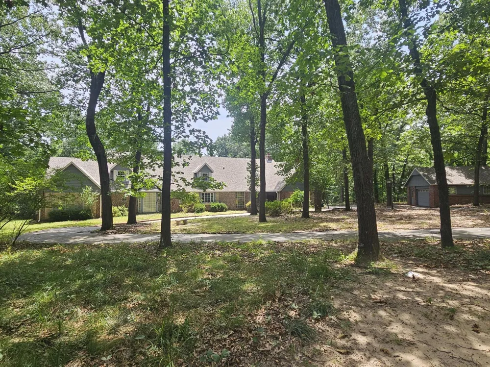 1403 Maple Avenue Sand Springs, OK 74063