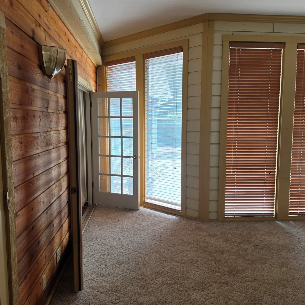 1403 Maple Avenue Sand Springs, OK 74063
