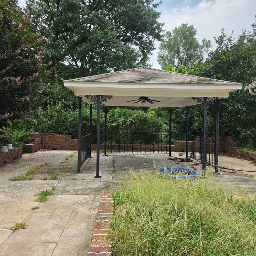 1403 Maple Avenue Sand Springs, OK 74063