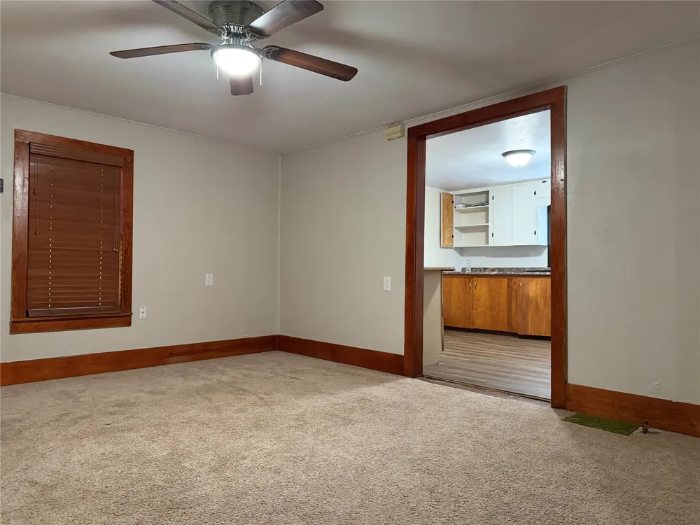 1319 E Modoc Avenue Nowata, OK 74048
