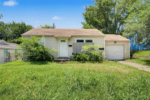 2320 W Easton Court