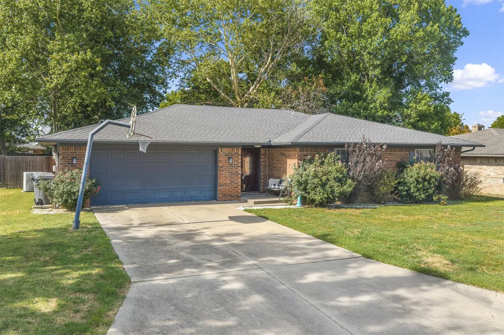 1501 Rosedale Street Ardmore, OK 73401