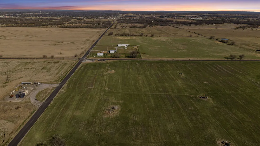 160 E 740 ROAD Wagoner, OK 74467