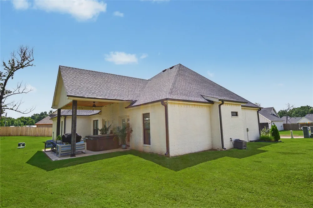 16625 W Sierra Circle Tahlequah, OK 74464