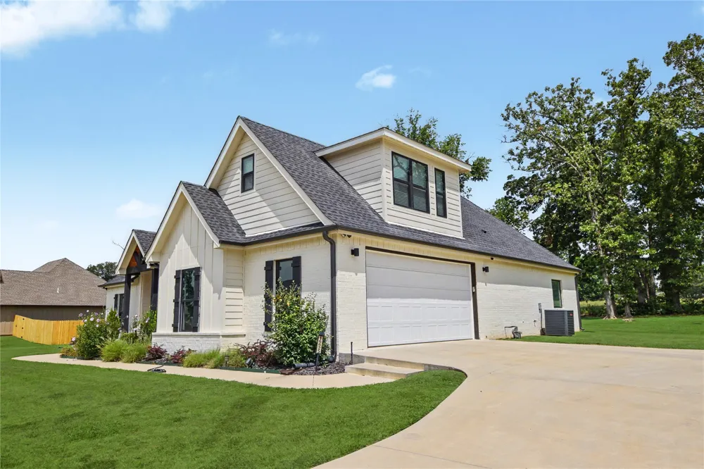 16625 W Sierra Circle Tahlequah, OK 74464