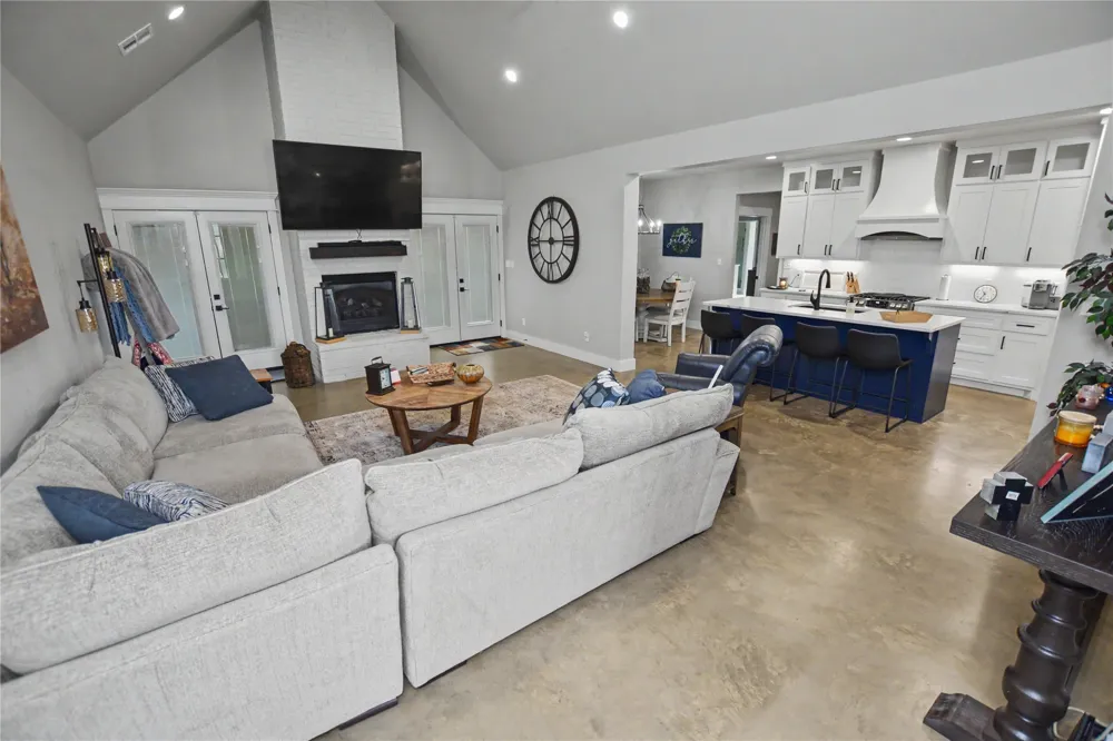 16625 W Sierra Circle Tahlequah, OK 74464