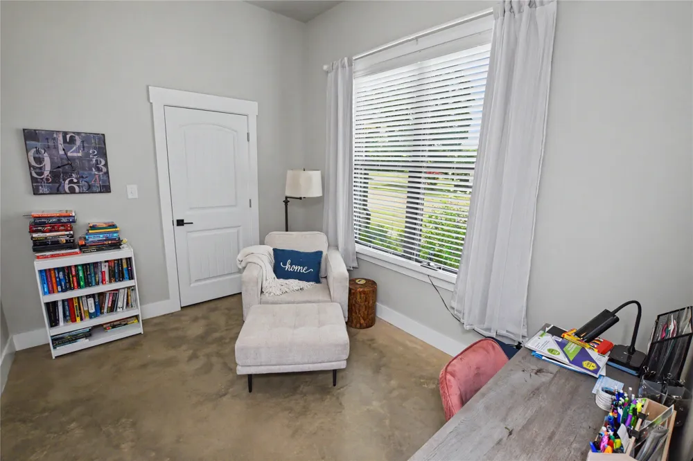 16625 W Sierra Circle Tahlequah, OK 74464